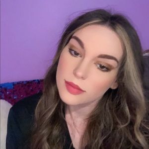 Meet your Posher, Savannah